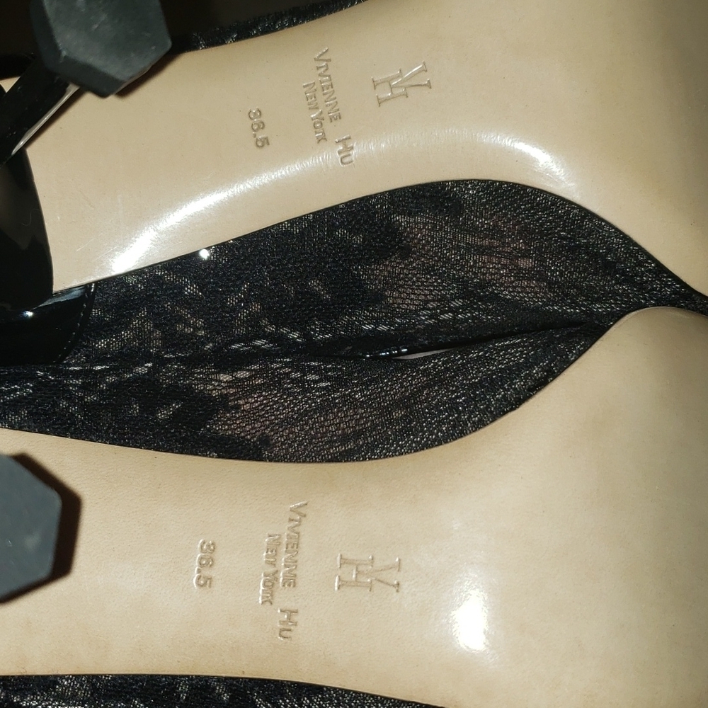 NWOT Vivienne Hu New York Black Lace Shoes Neat Style Heels - Picture 7 of 12